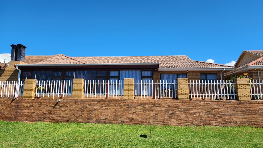 3 Bedroom Property for Sale in Hartenbos Central Western Cape